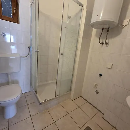 & Pine Apartman Biograd na Moru